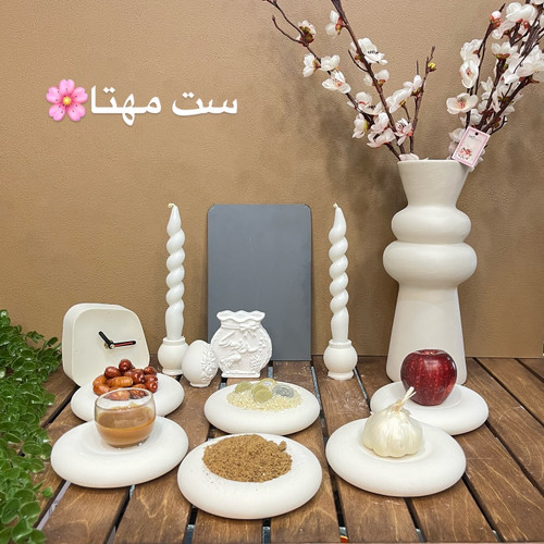 قیمت با ساعت میباشد